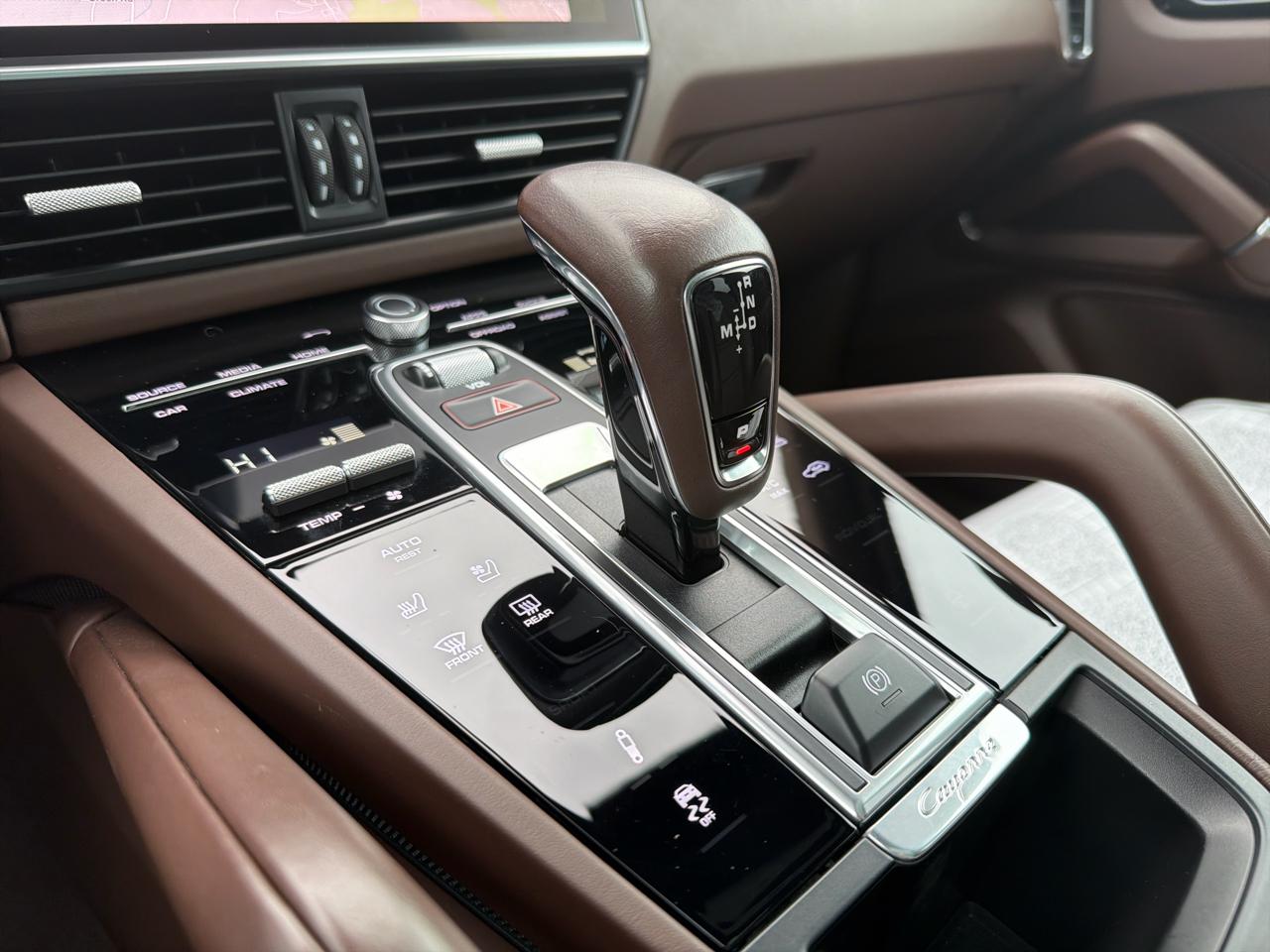 Porsche Cayenne GTS AWD 2023