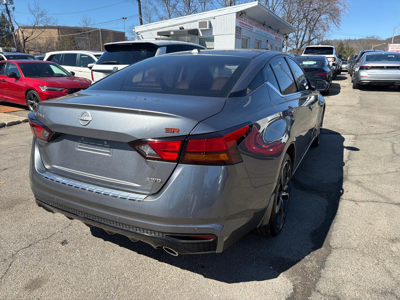 Nissan Altima 2.5 SR AWD Sedan 2023