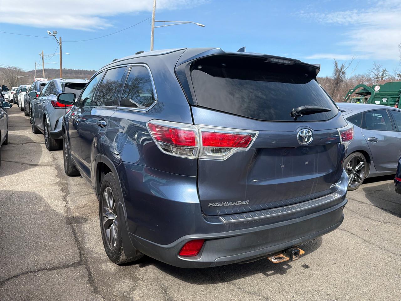 Toyota Highlander AWD 4dr V6 XLE (Natl) 2016