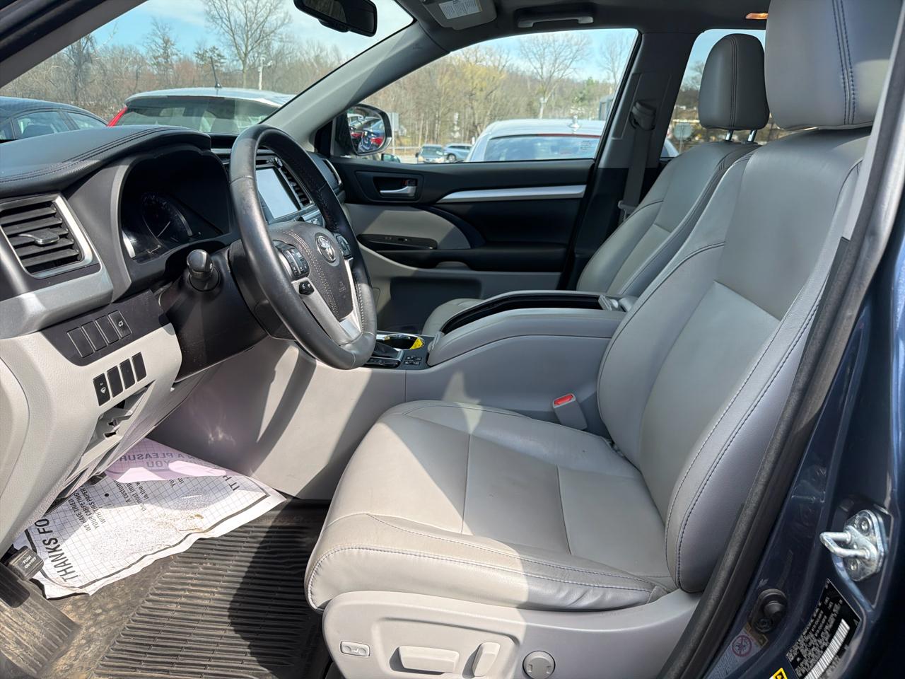 Toyota Highlander AWD 4dr V6 XLE (Natl) 2016