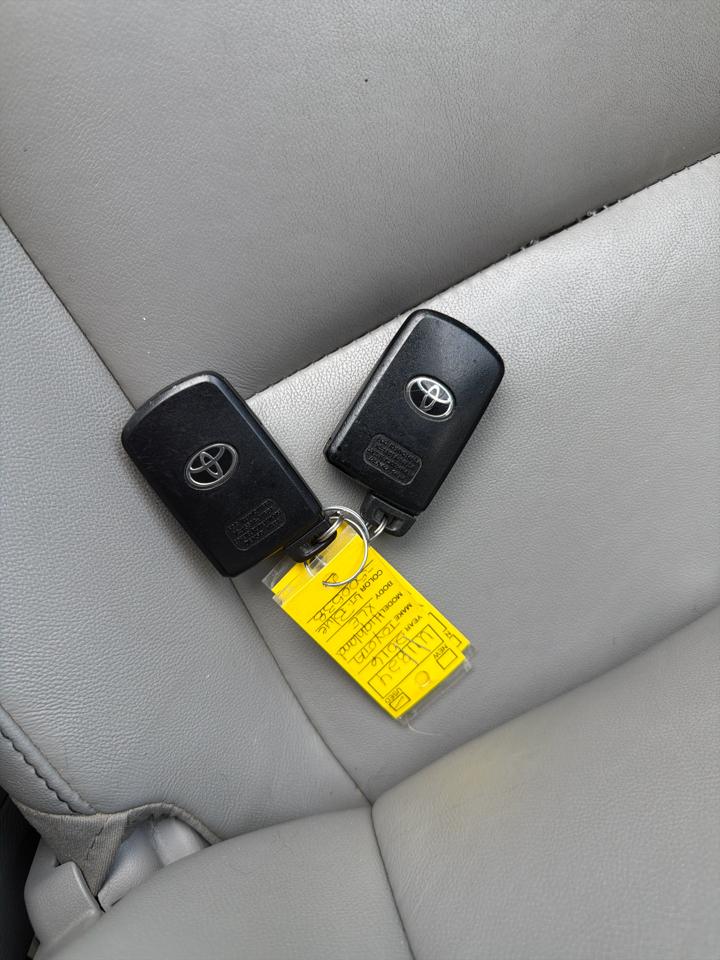 Toyota Highlander AWD 4dr V6 XLE (Natl) 2016