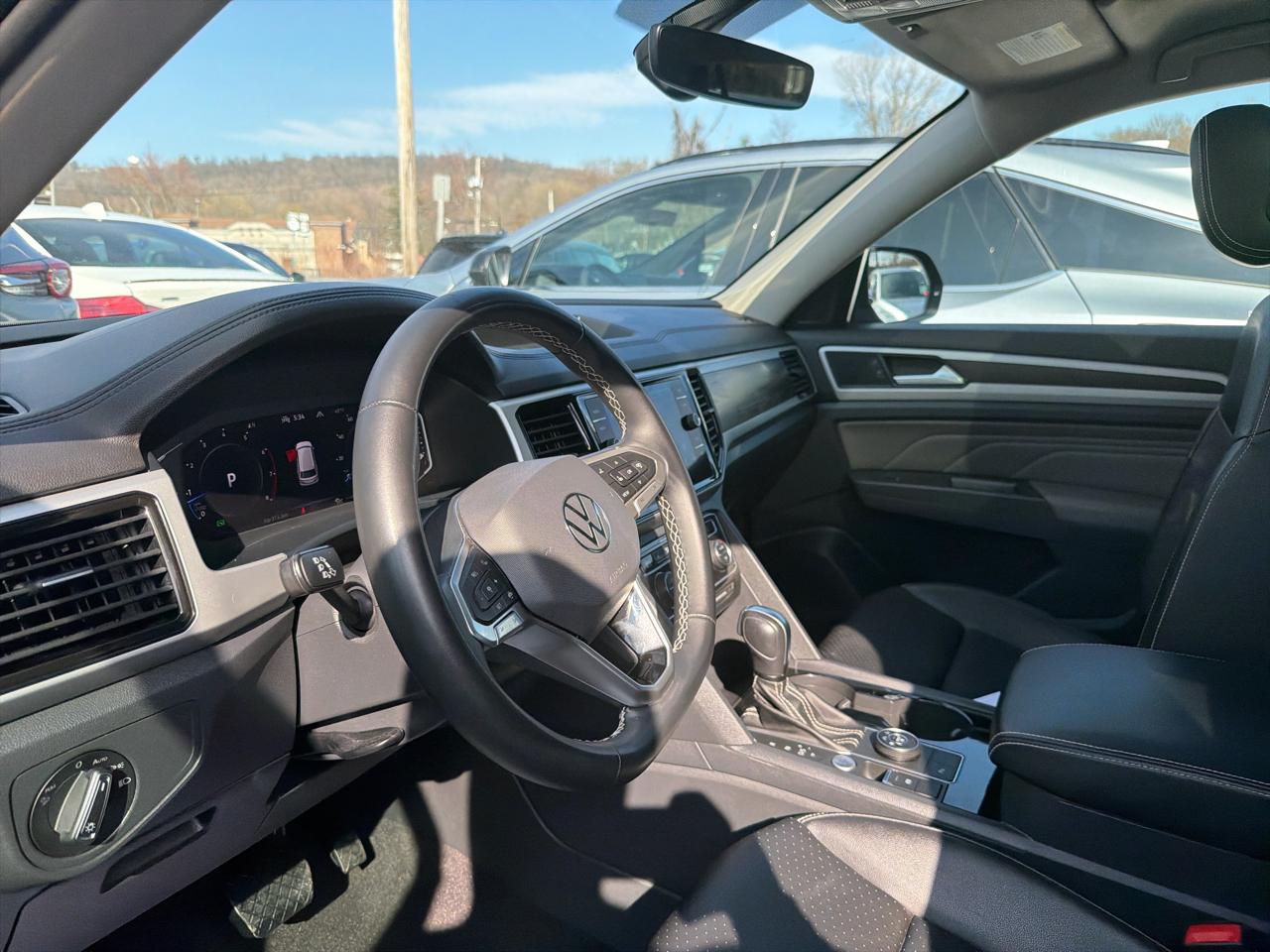 Volkswagen Atlas 3.6L V6 SE w/Technology 4MOTION 2022