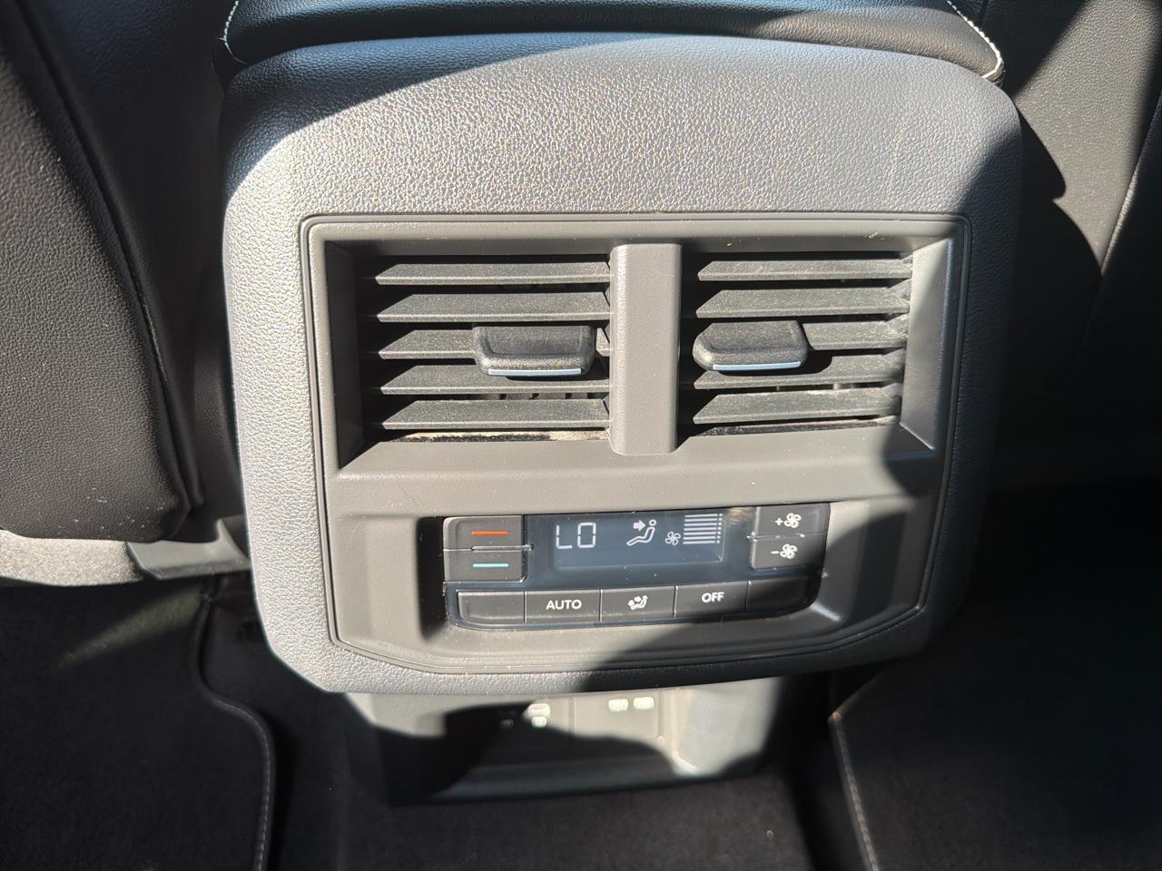 Volkswagen Atlas 3.6L V6 SE w/Technology 4MOTION 2022