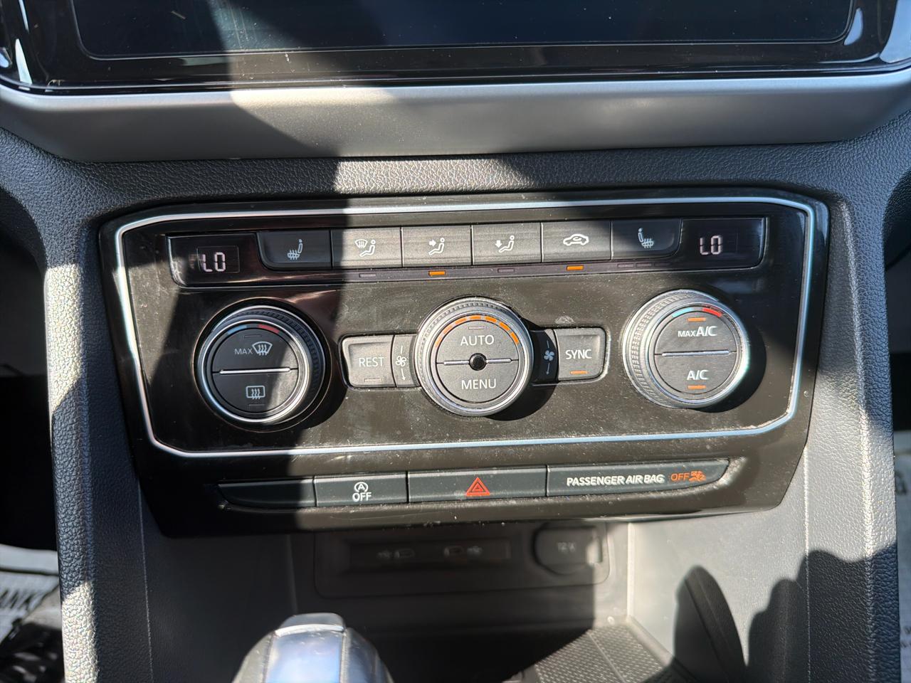 Volkswagen Atlas 3.6L V6 SE w/Technology 4MOTION 2022