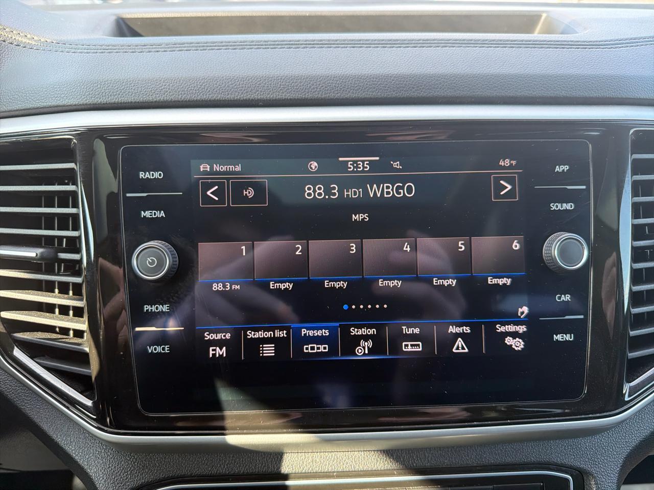 Volkswagen Atlas 3.6L V6 SE w/Technology 4MOTION 2022