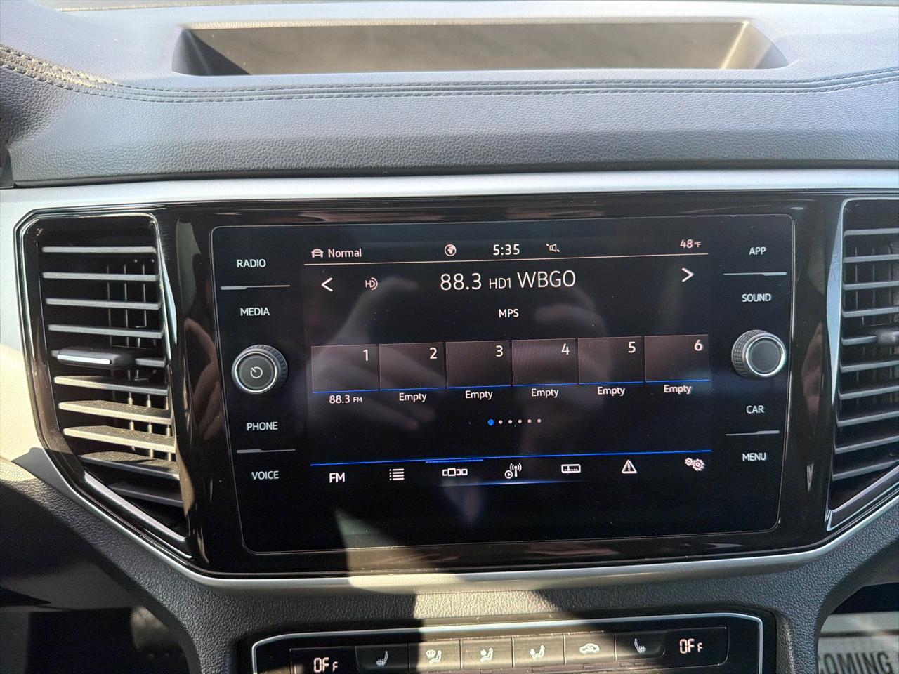 Volkswagen Atlas 3.6L V6 SE w/Technology 4MOTION 2022