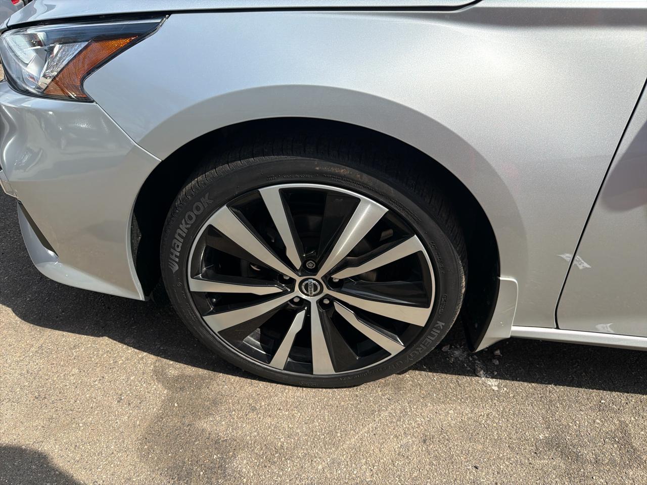 Nissan Altima 2.5 SR AWD Sedan 2019