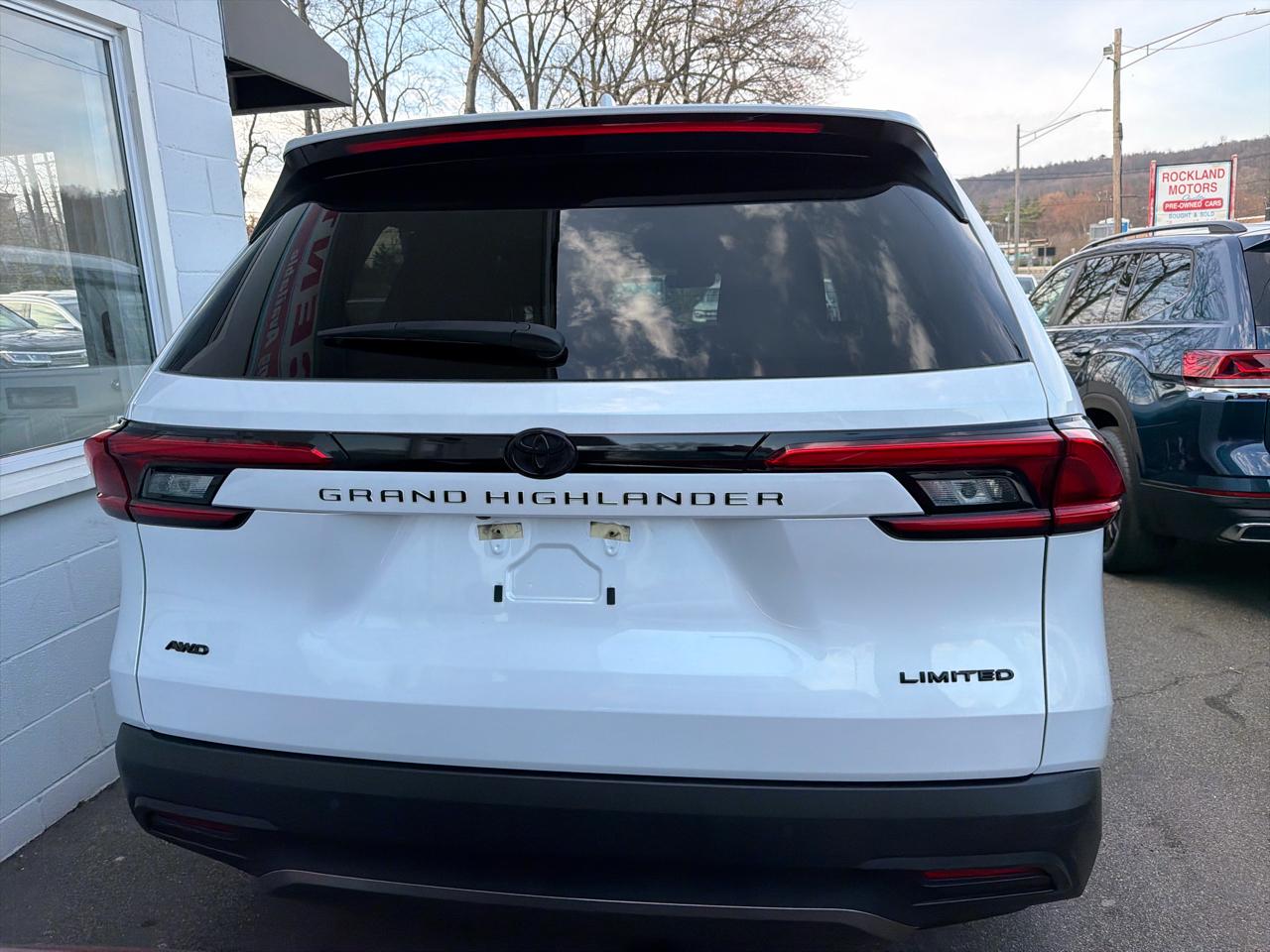 Toyota Grand Highlander Limited AWD (Natl) 2024