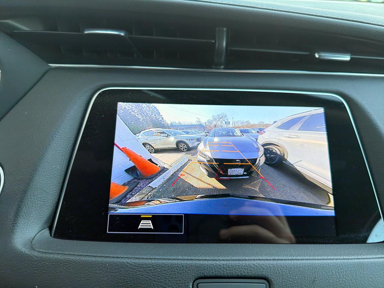 Cadillac XT4 AWD 4dr Premium Luxury 2022