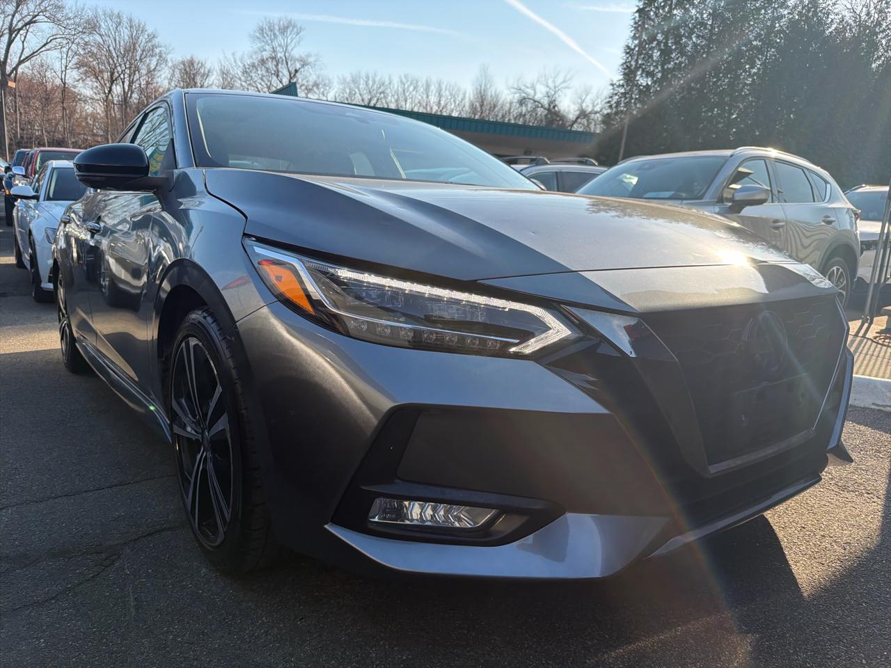 Nissan Sentra SR CVT 2020