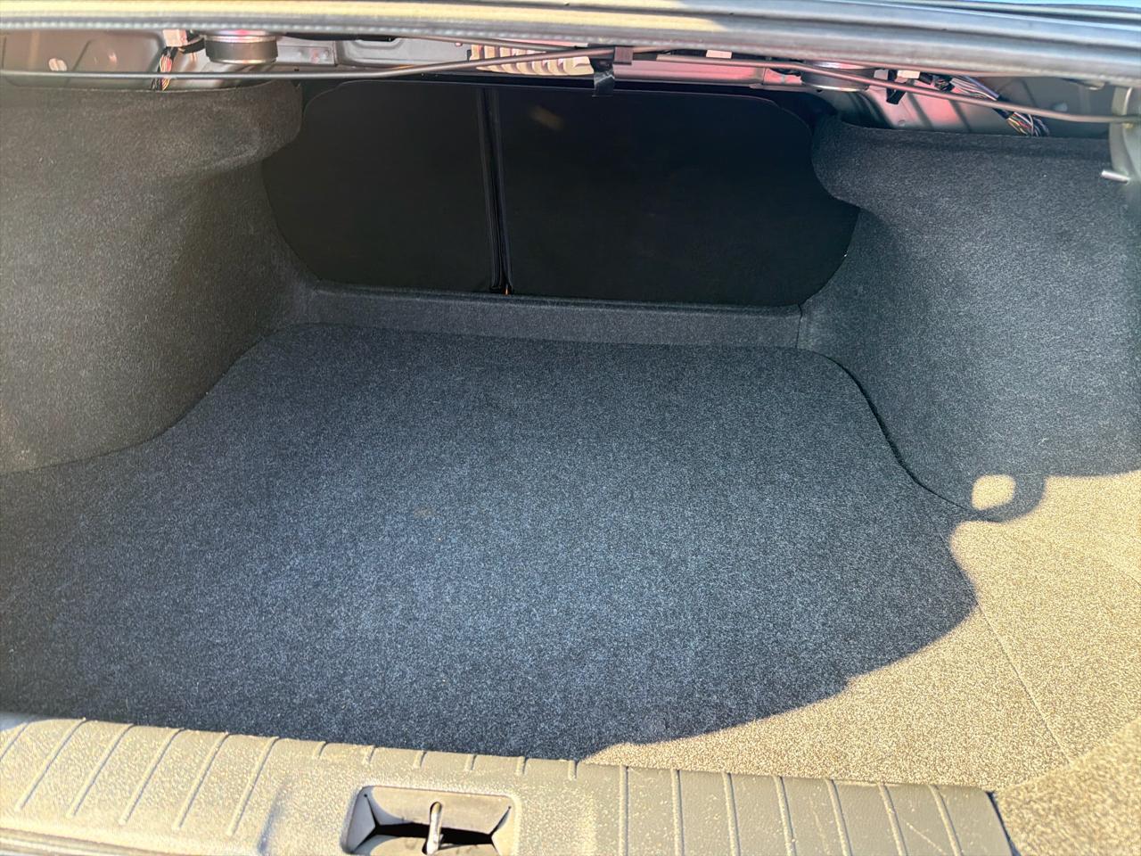 Nissan Sentra SR CVT 2020