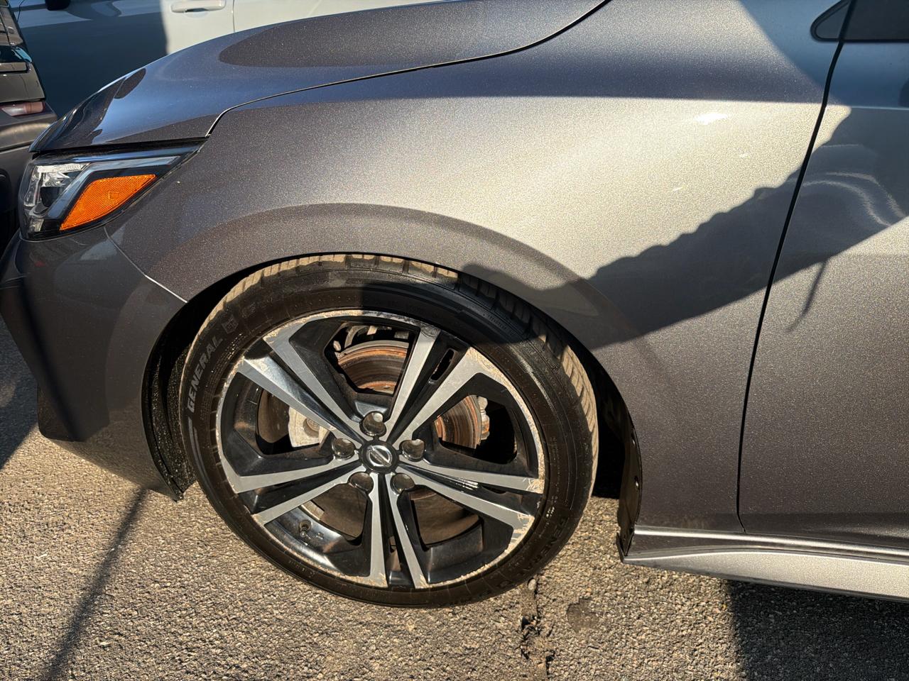 Nissan Sentra SR CVT 2020