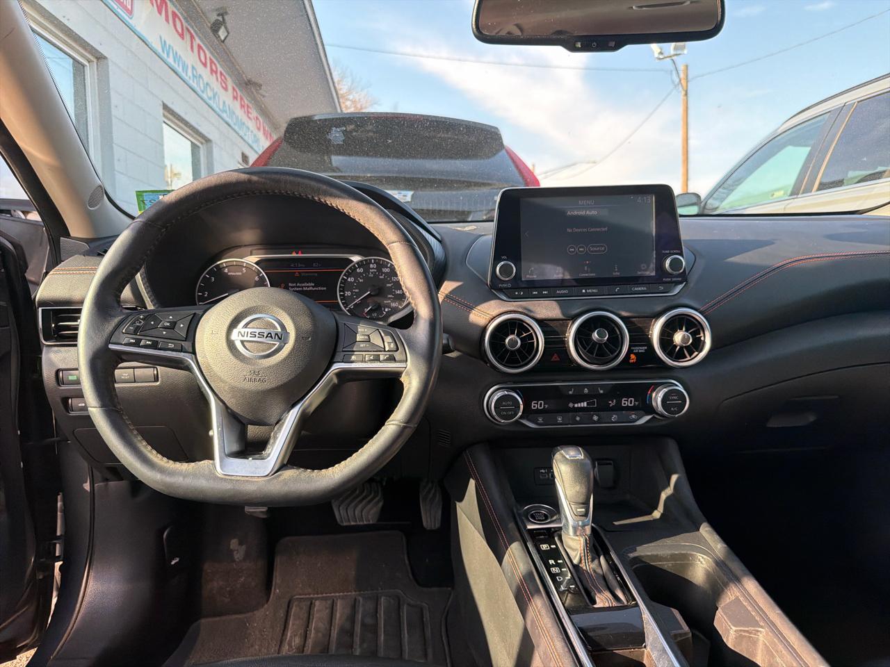 Nissan Sentra SR CVT 2020