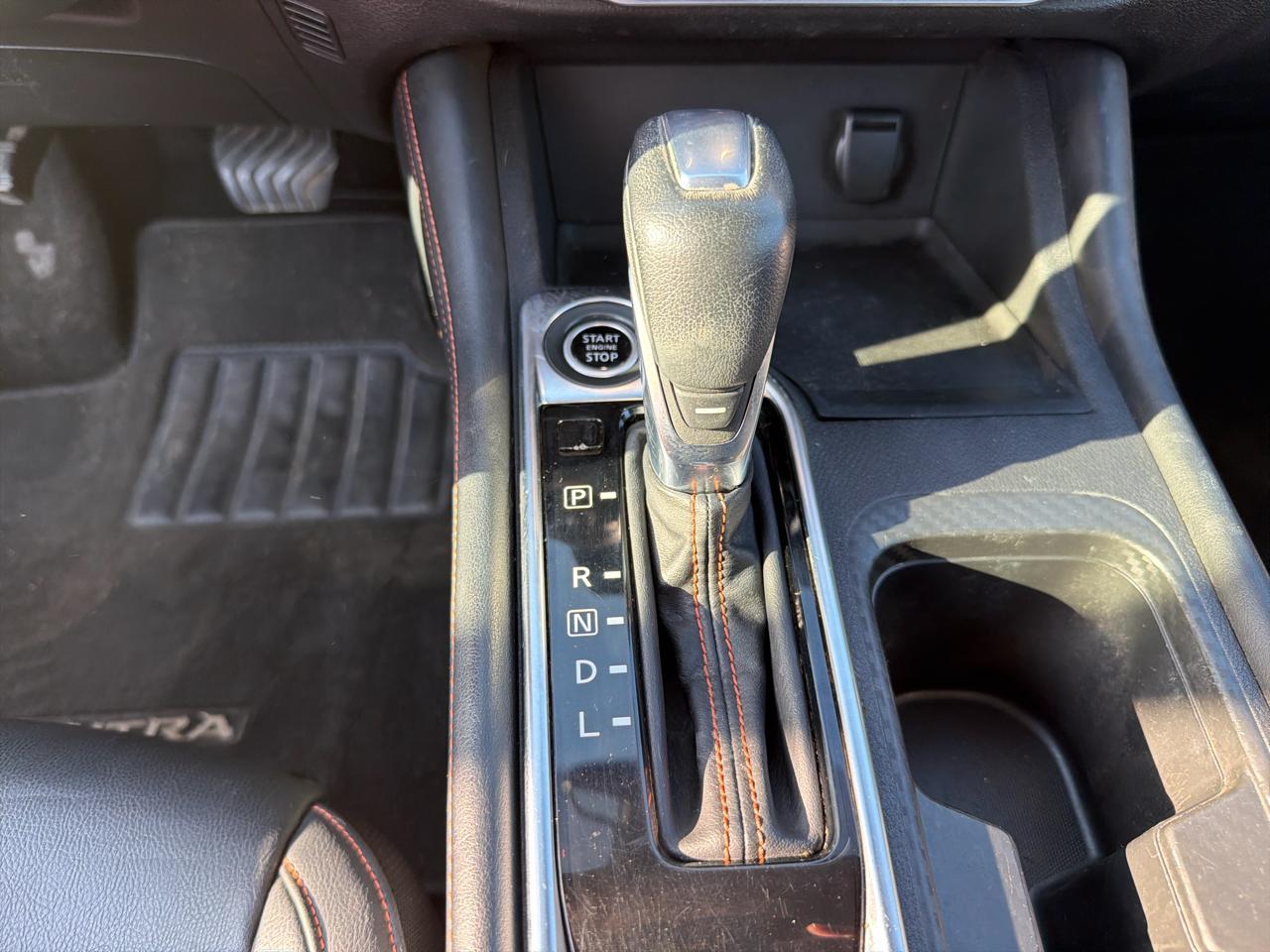 Nissan Sentra SR CVT 2020