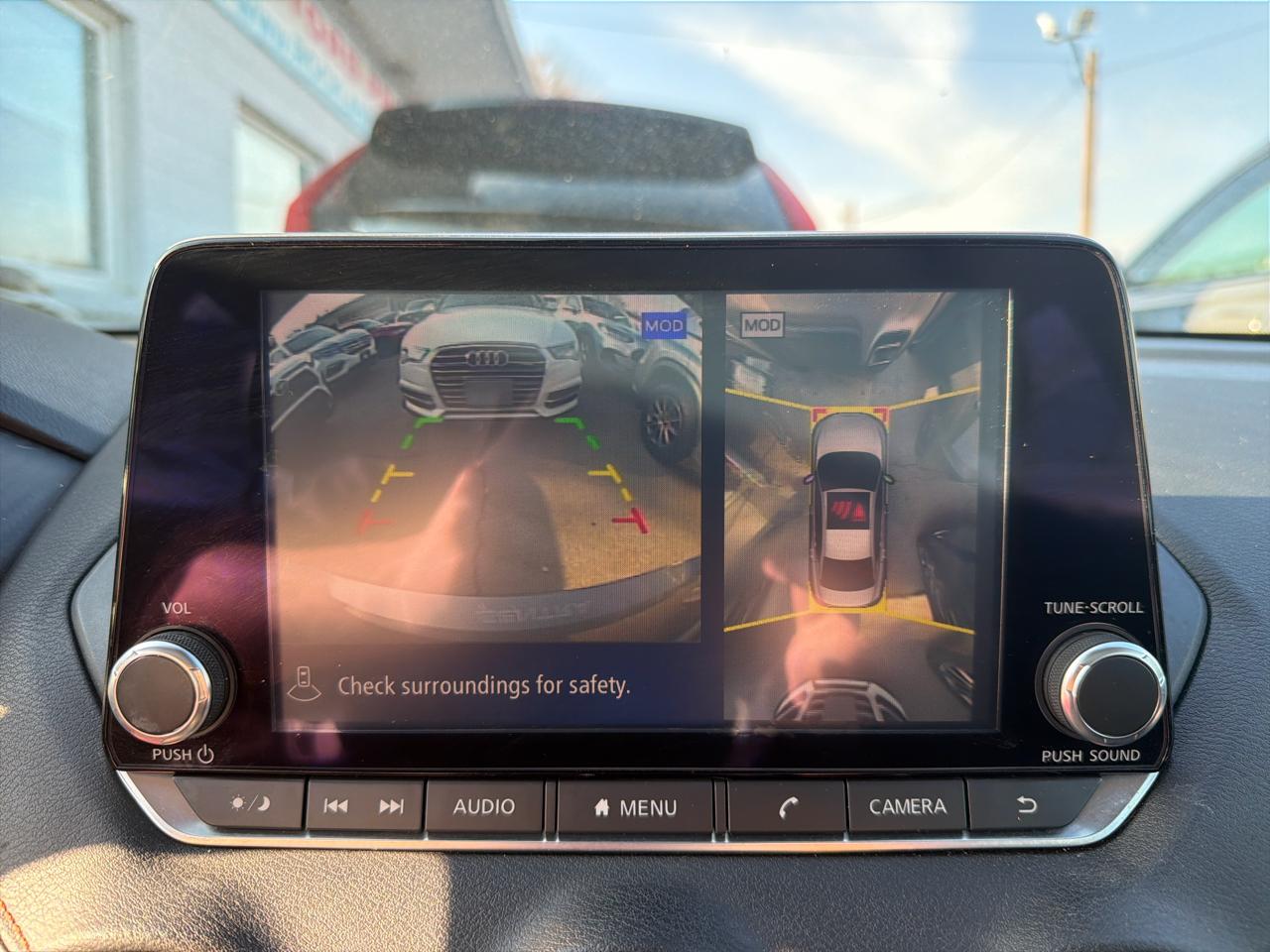 Nissan Sentra SR CVT 2020