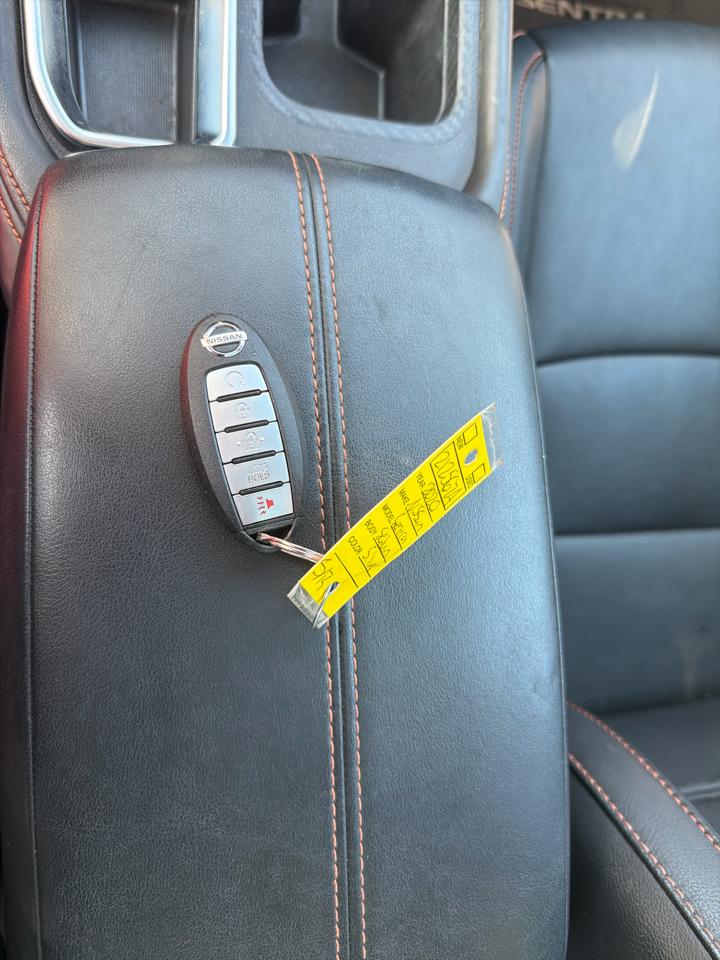 Nissan Sentra SR CVT 2020