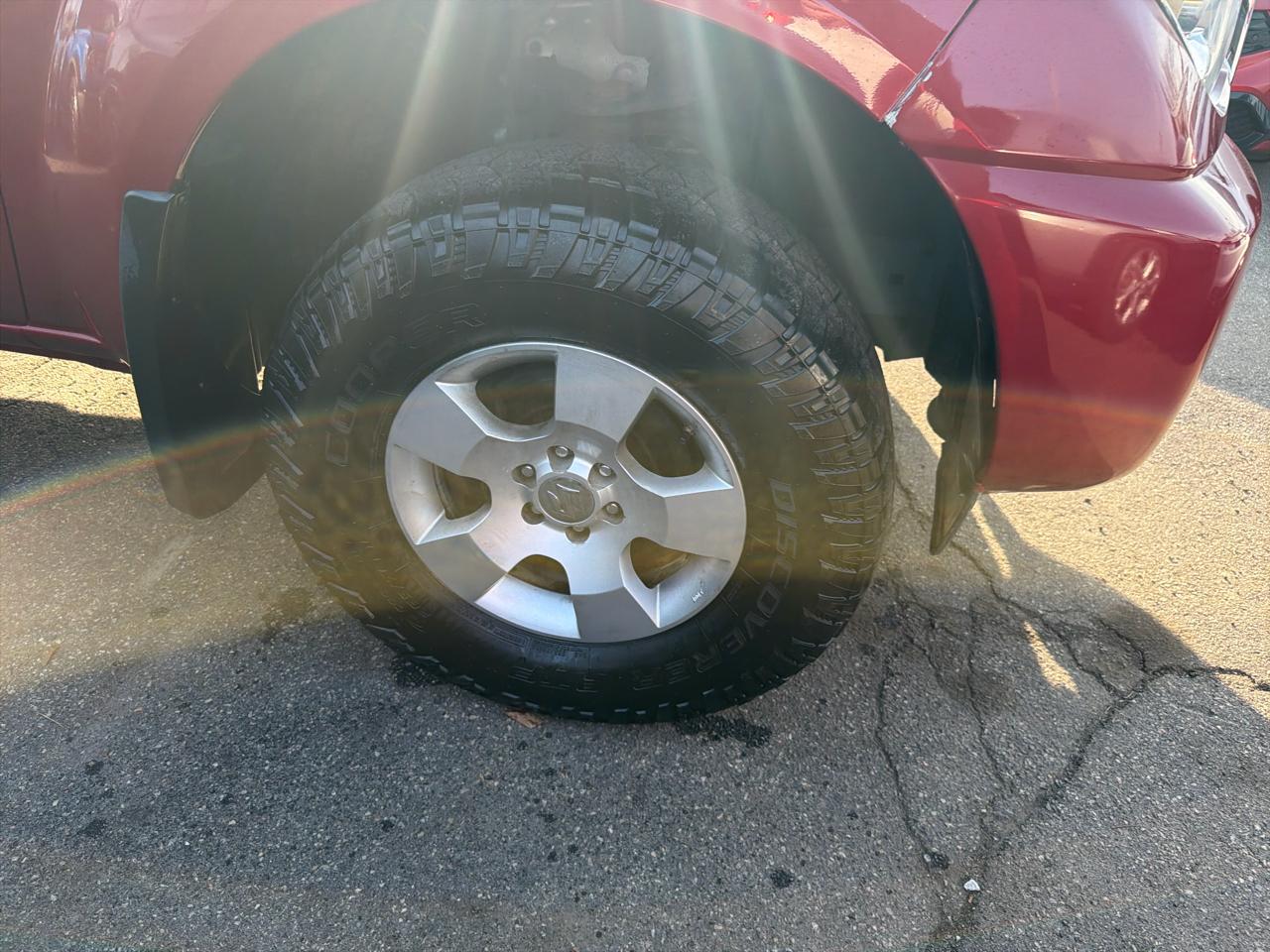 Suzuki Equator 4WD Crew Cab V6 Auto RMZ-4 2012