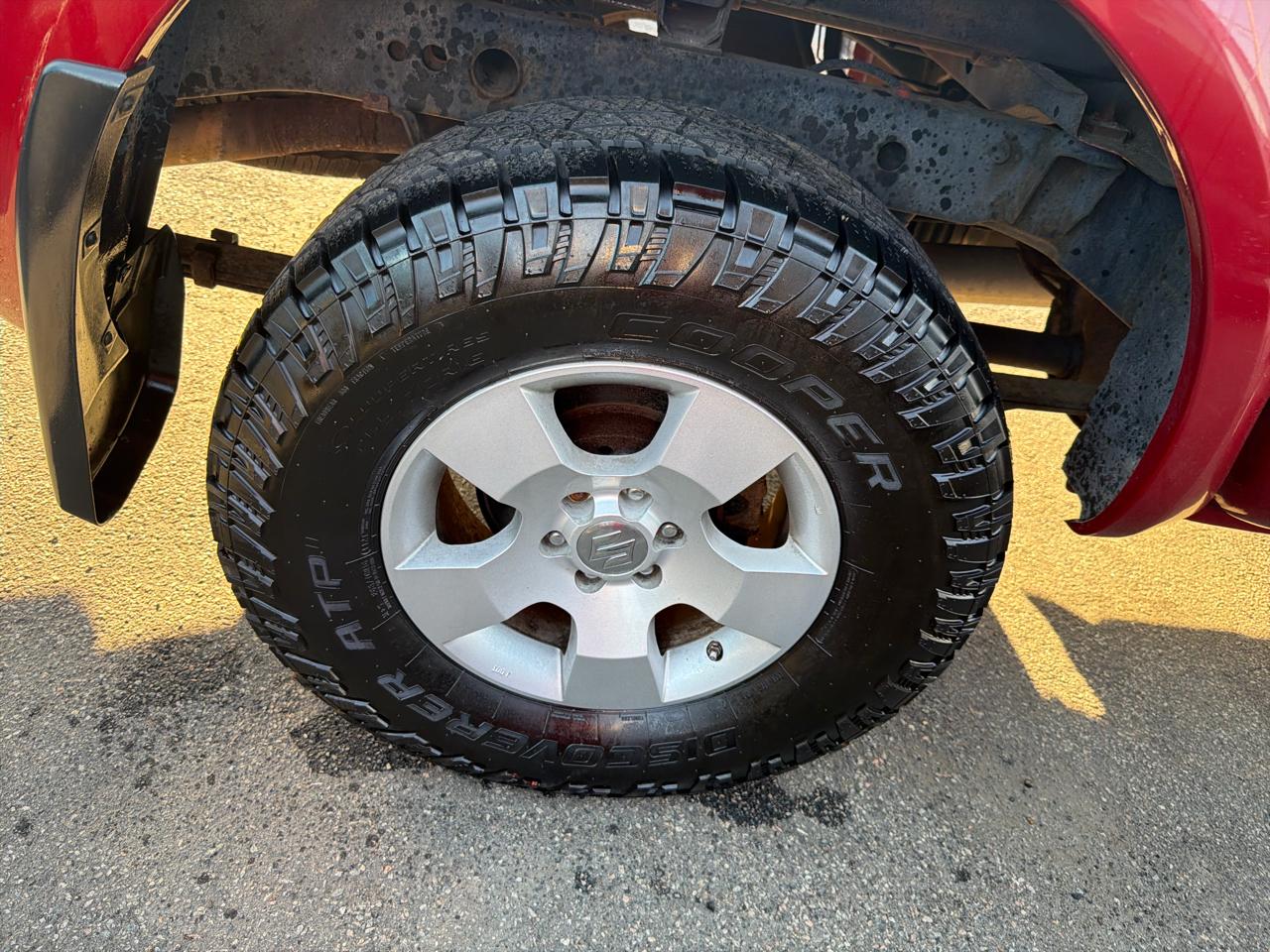 Suzuki Equator 4WD Crew Cab V6 Auto RMZ-4 2012