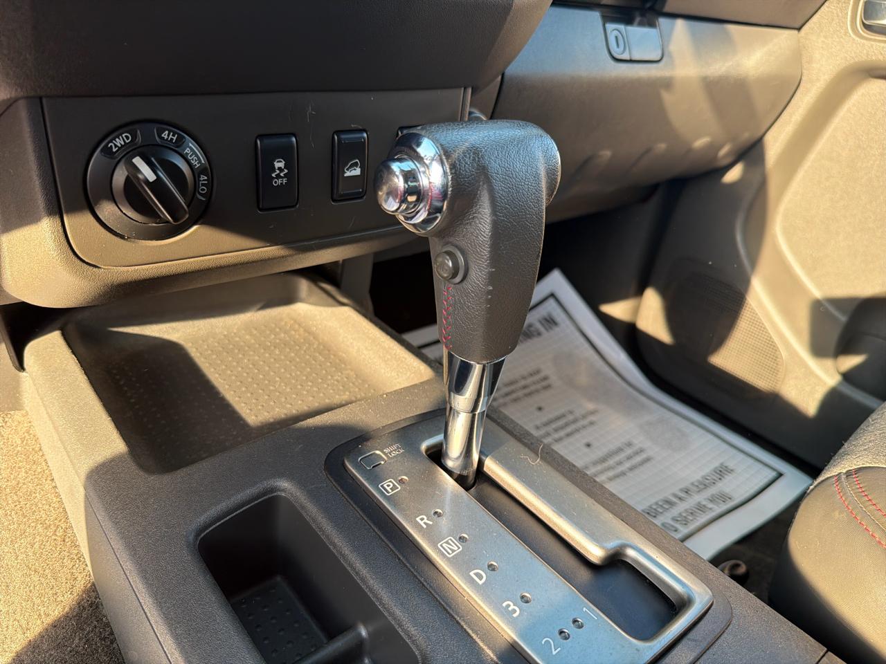 Suzuki Equator 4WD Crew Cab V6 Auto RMZ-4 2012