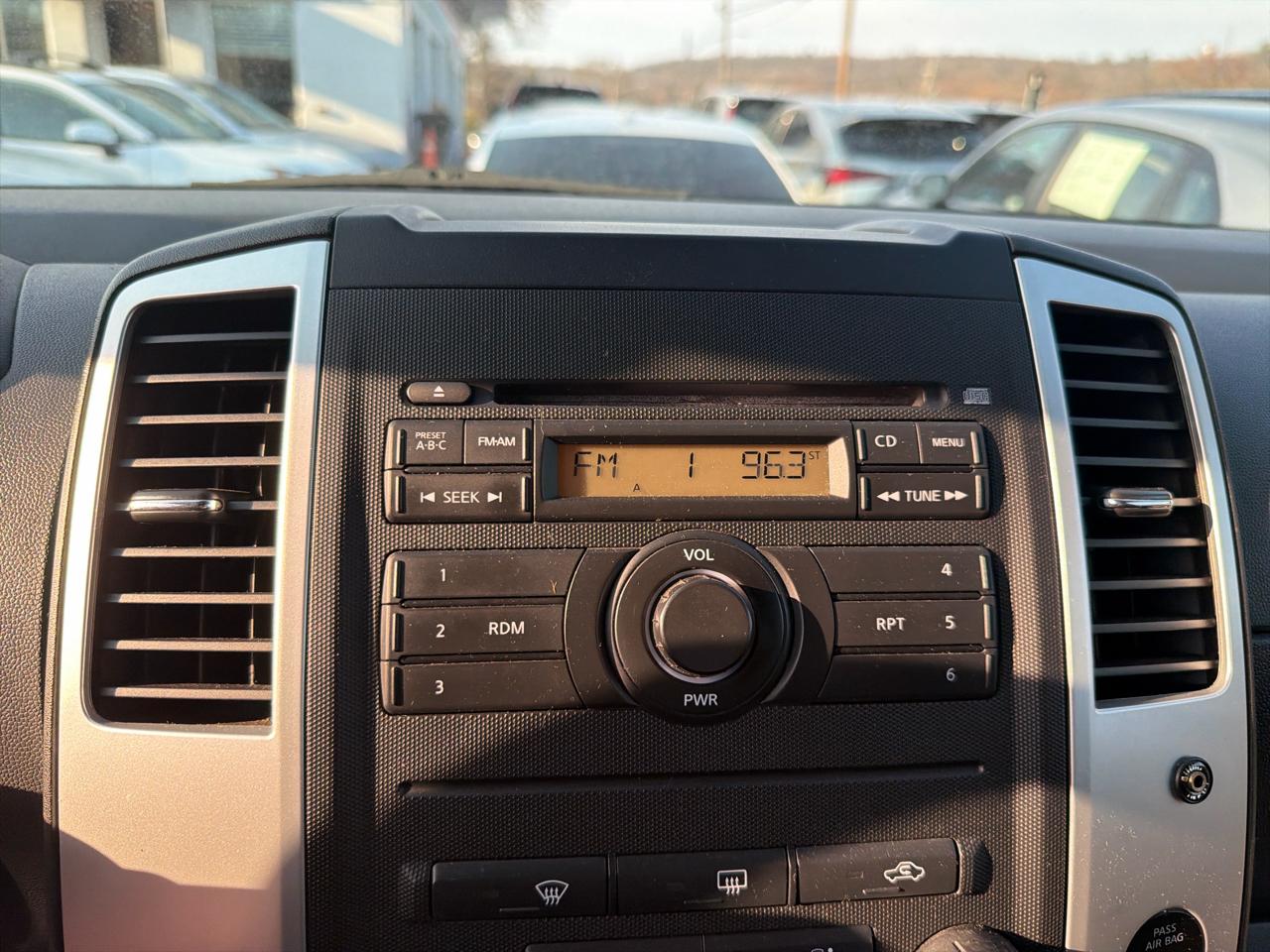 Suzuki Equator 4WD Crew Cab V6 Auto RMZ-4 2012