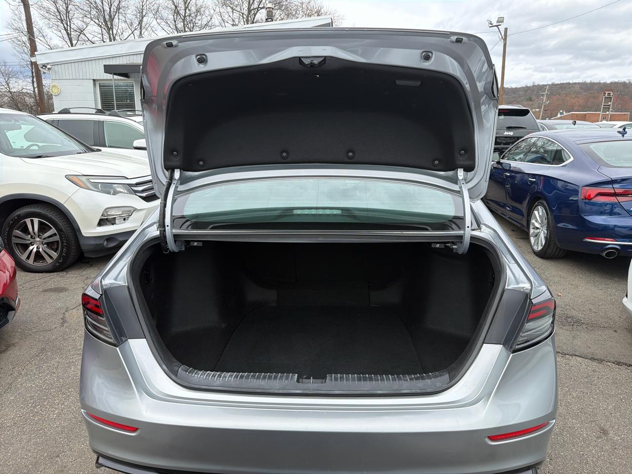 Honda Accord Hybrid Sport-L Sedan 2023