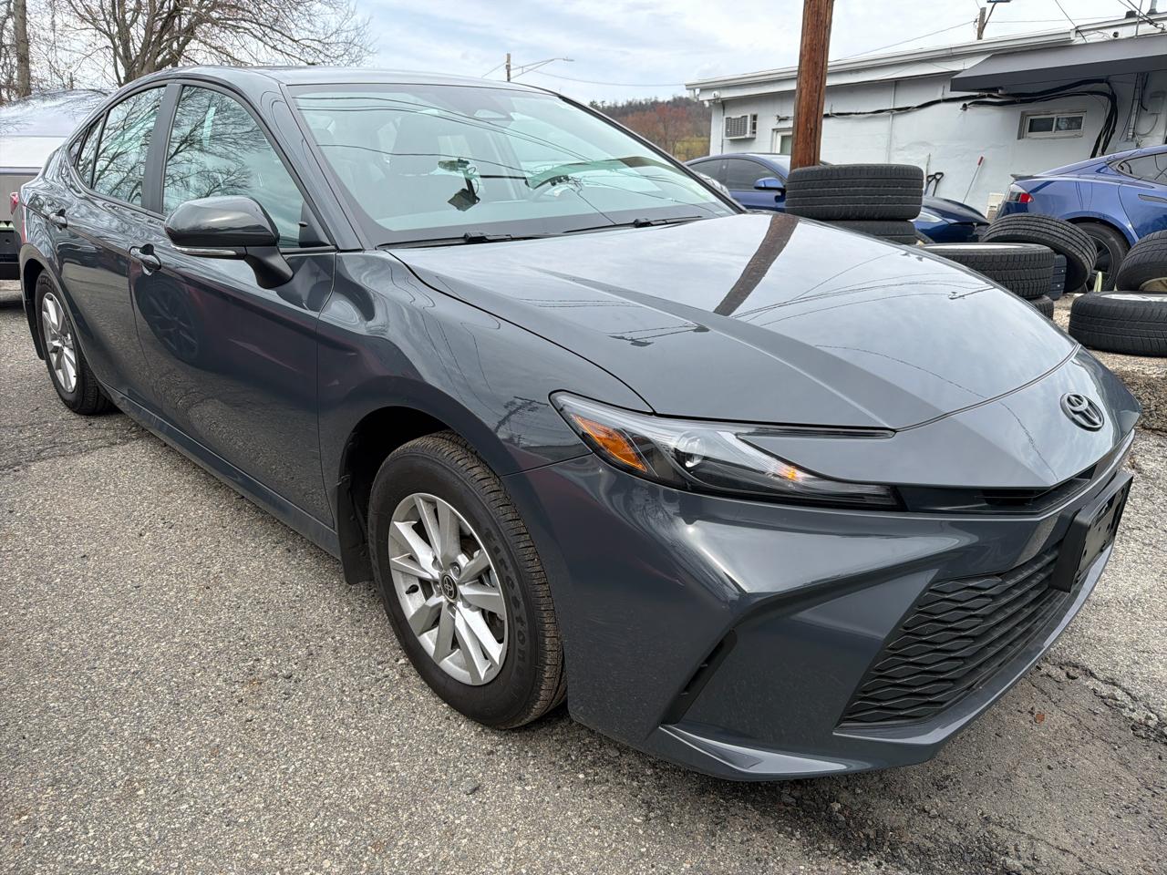 Toyota Camry LE 2025