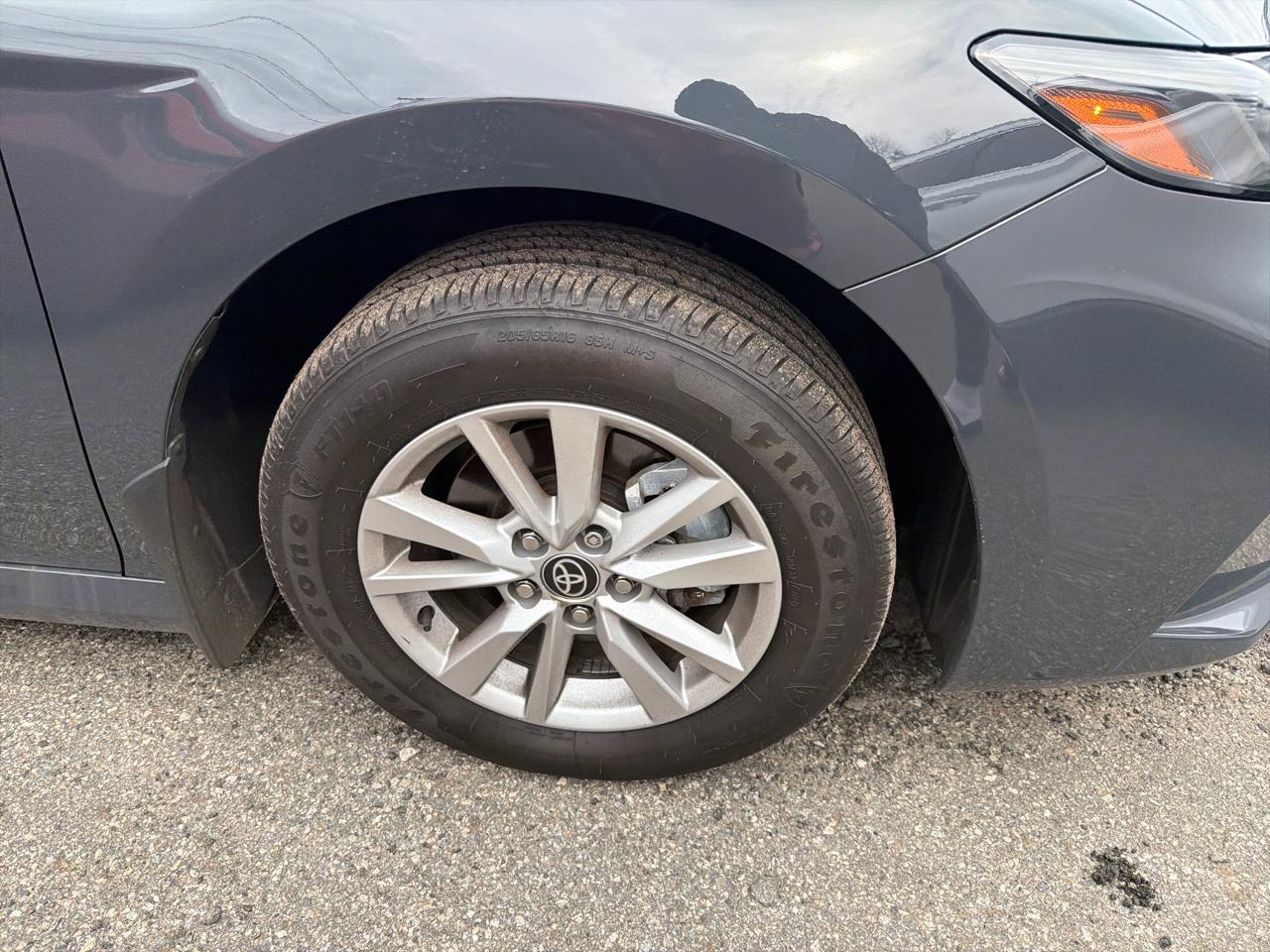 Toyota Camry LE 2025