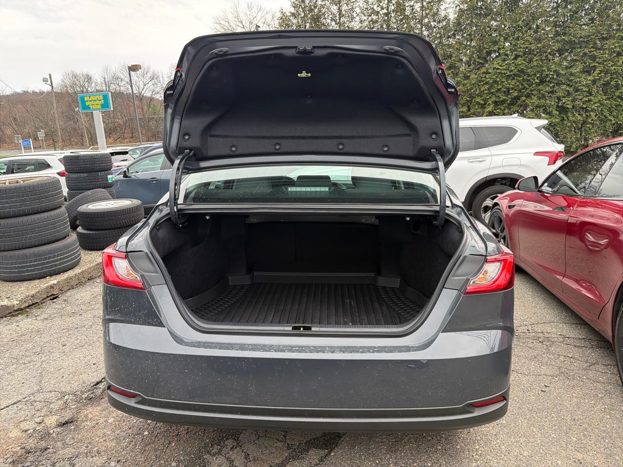 Toyota Camry LE 2025