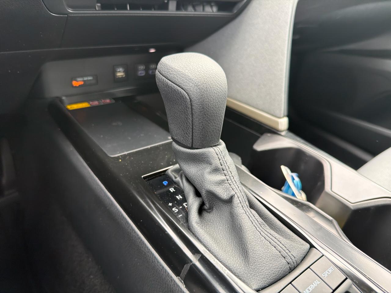 Toyota Camry LE 2025