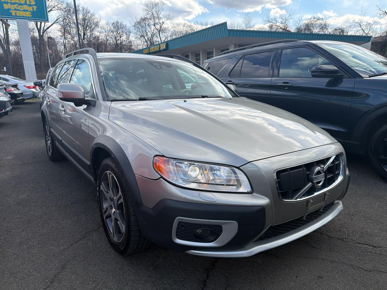 Volvo XC70 AWD 4dr Wgn 3.0L T6 2012