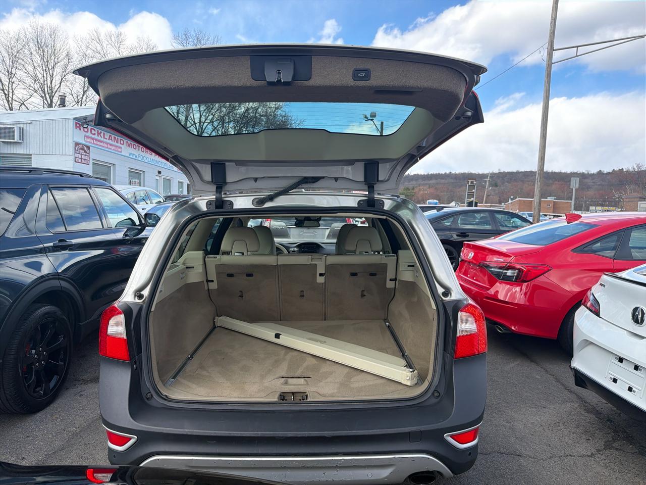 Volvo XC70 AWD 4dr Wgn 3.0L T6 2012