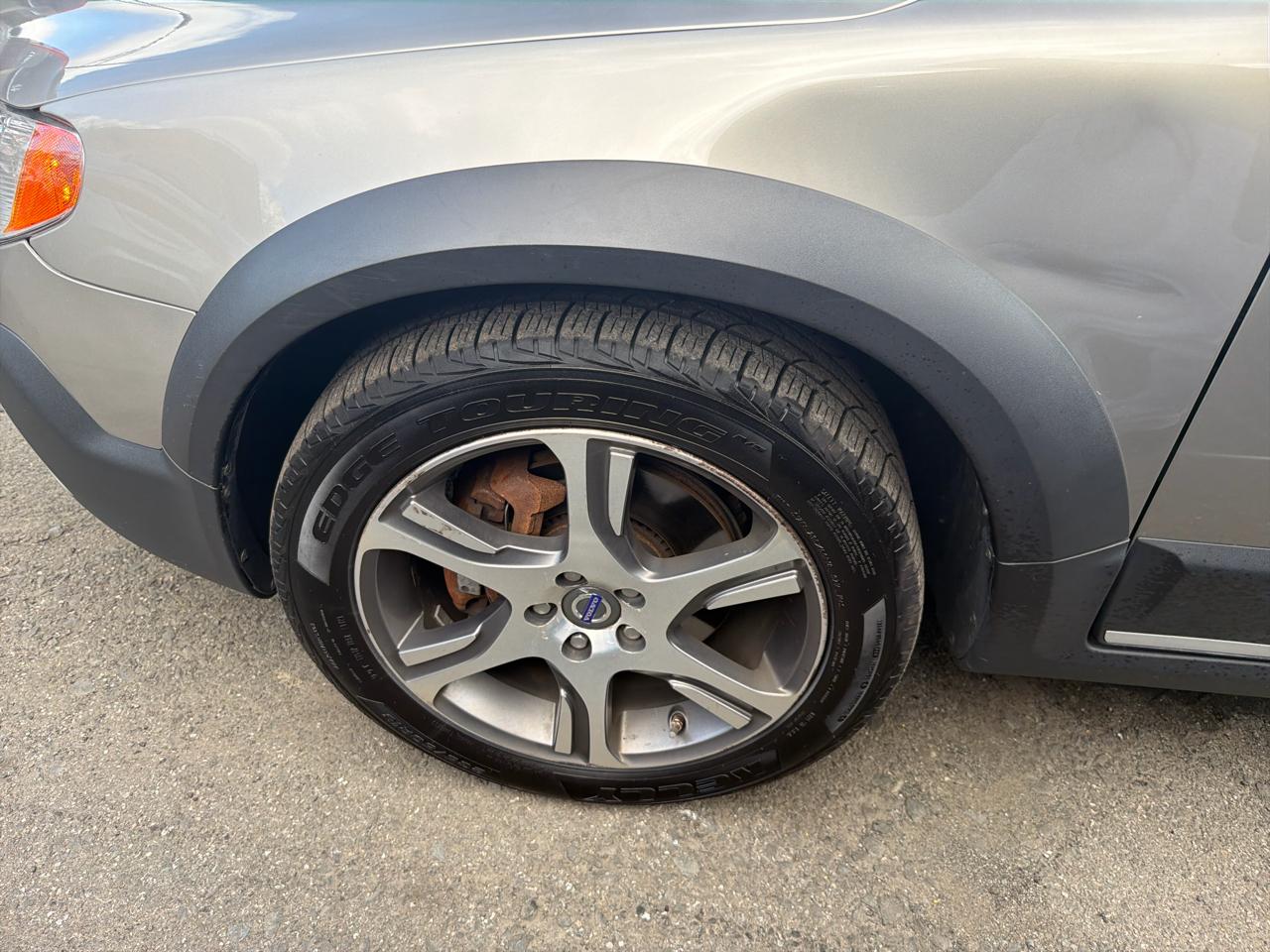 Volvo XC70 AWD 4dr Wgn 3.0L T6 2012