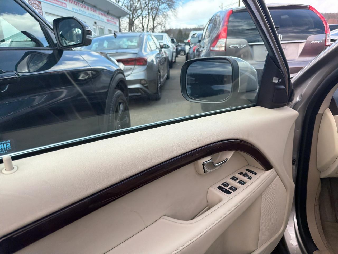 Volvo XC70 AWD 4dr Wgn 3.0L T6 2012