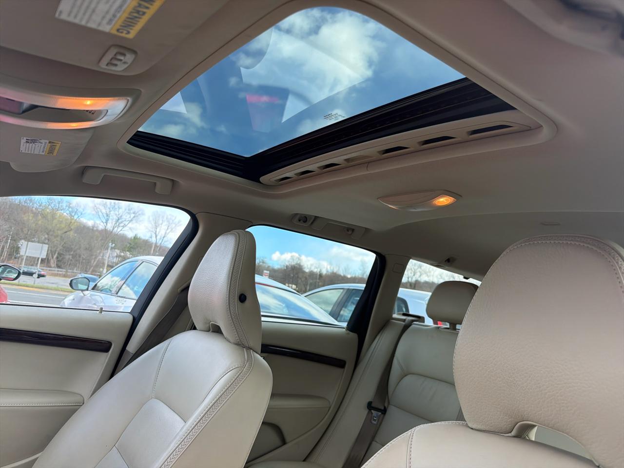 Volvo XC70 AWD 4dr Wgn 3.0L T6 2012