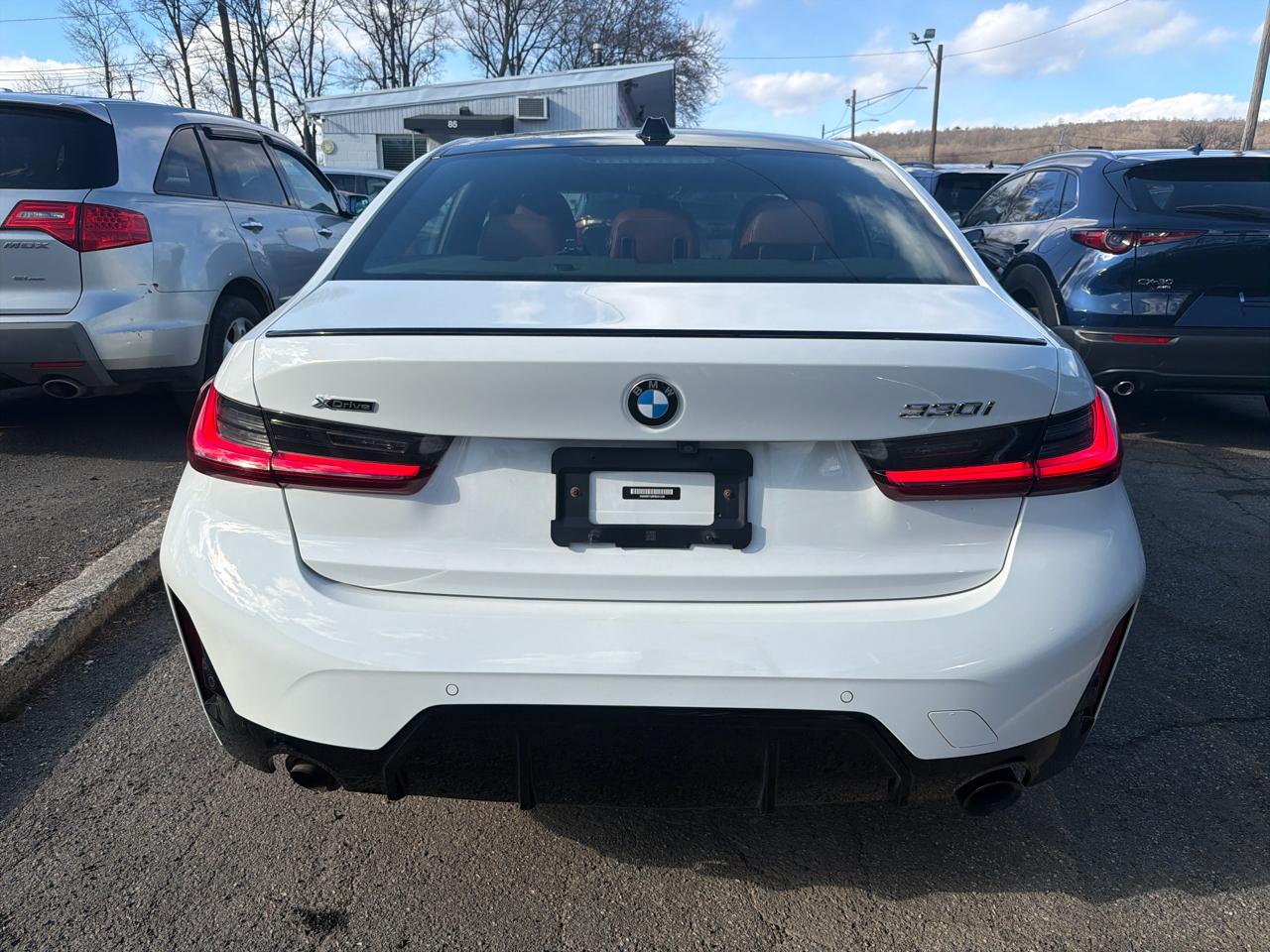 BMW 3 Series 330i xDrive Sedan 2023