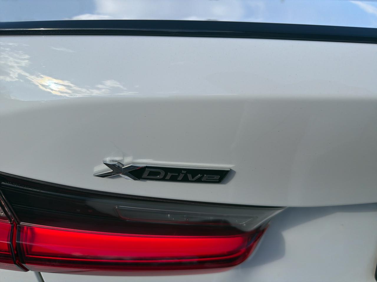 BMW 3 Series 330i xDrive Sedan 2023