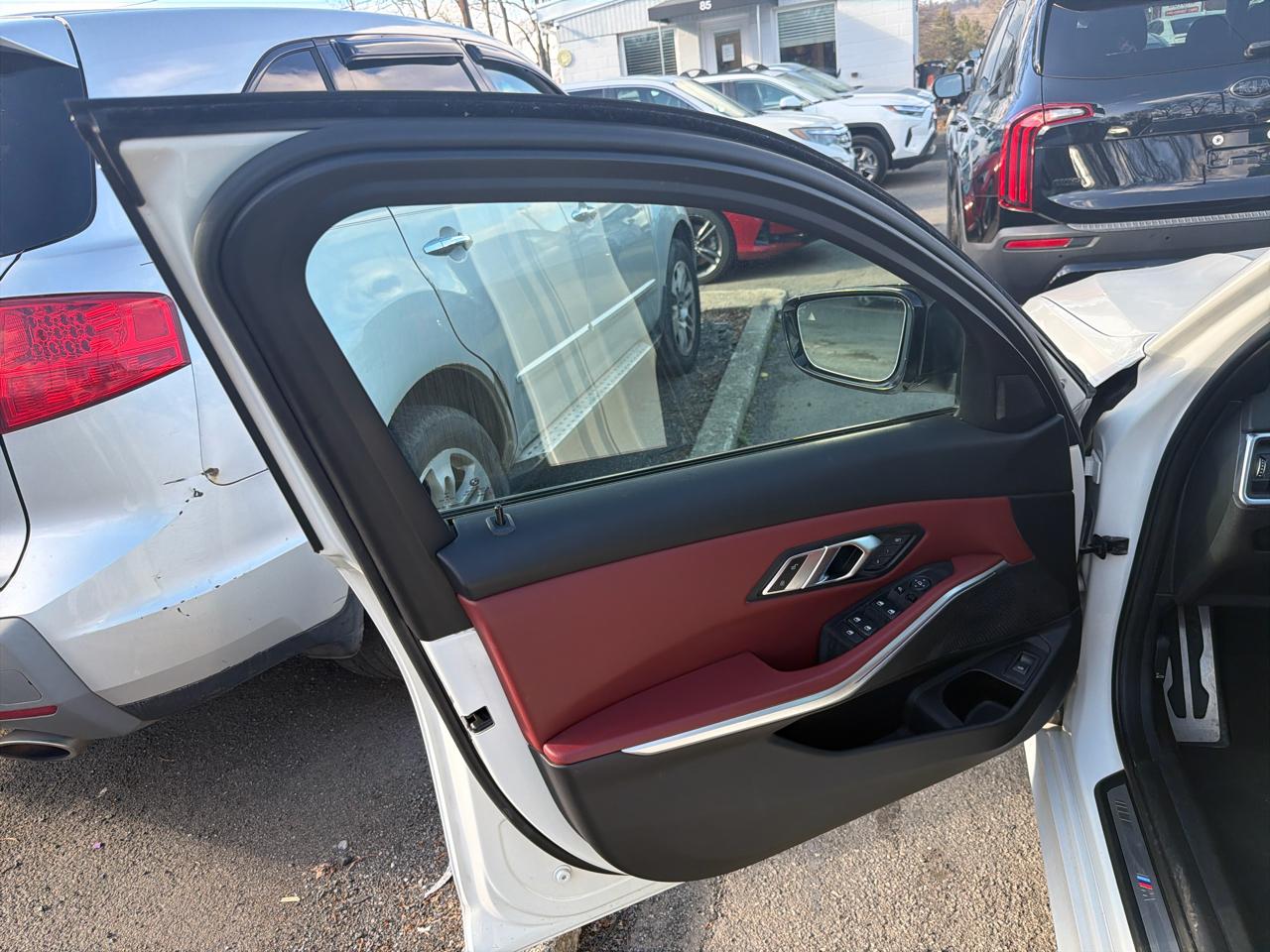 BMW 3 Series 330i xDrive Sedan 2023