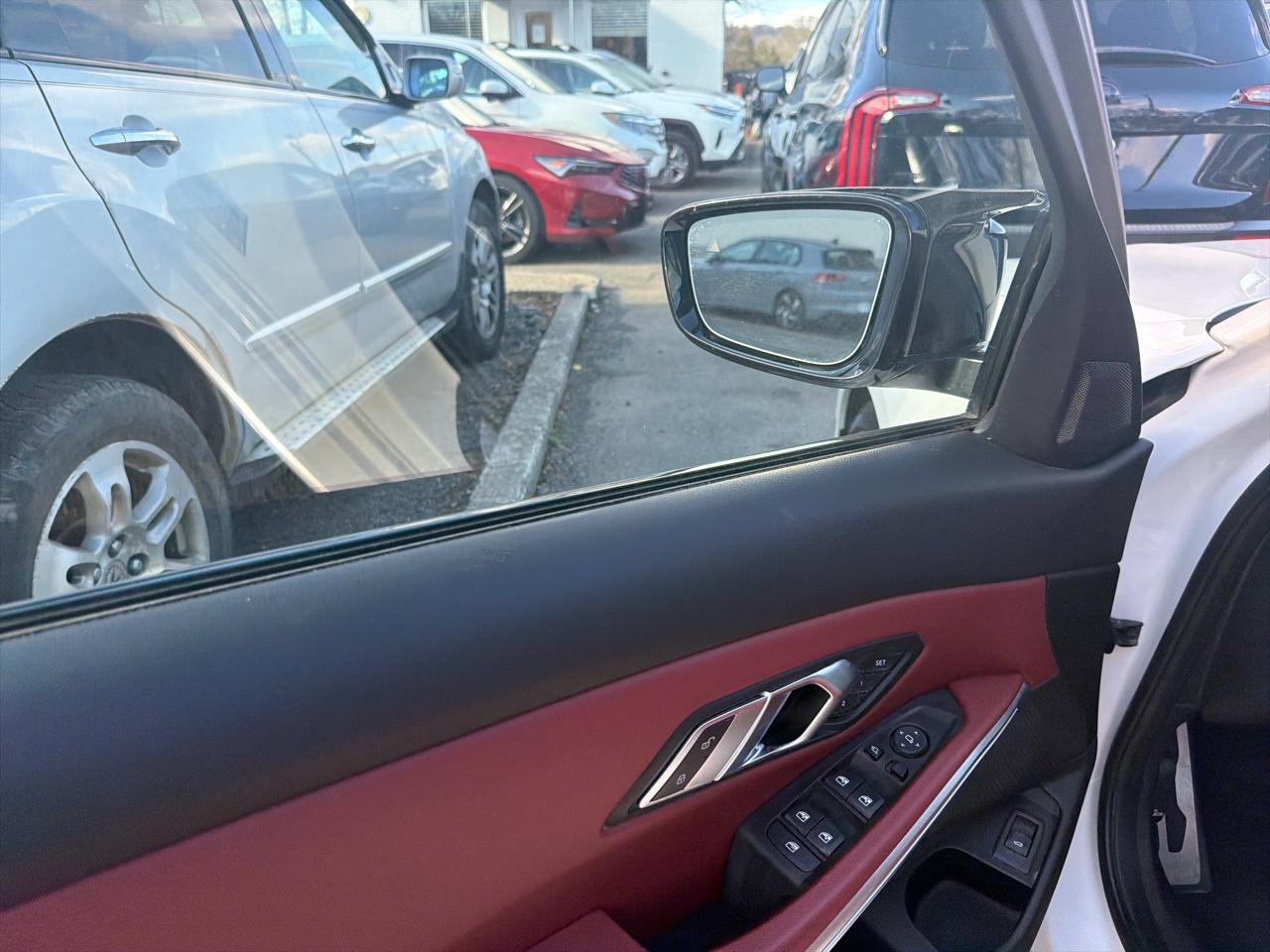 BMW 3 Series 330i xDrive Sedan 2023