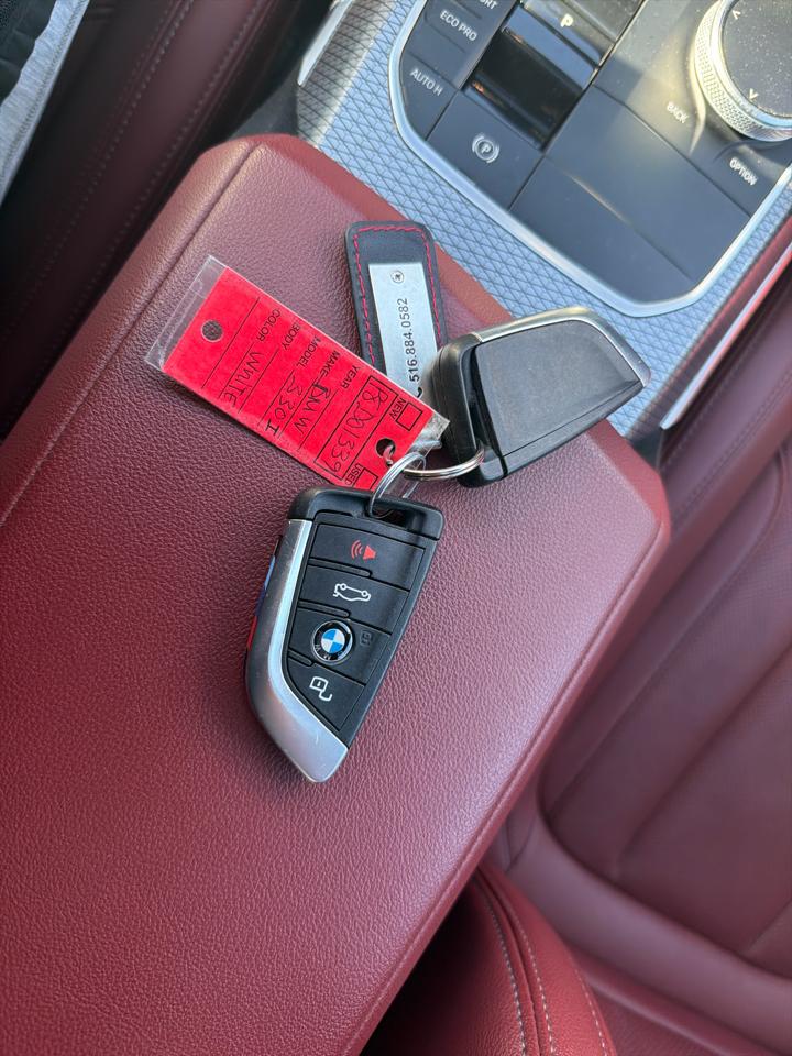 BMW 3 Series 330i xDrive Sedan 2023