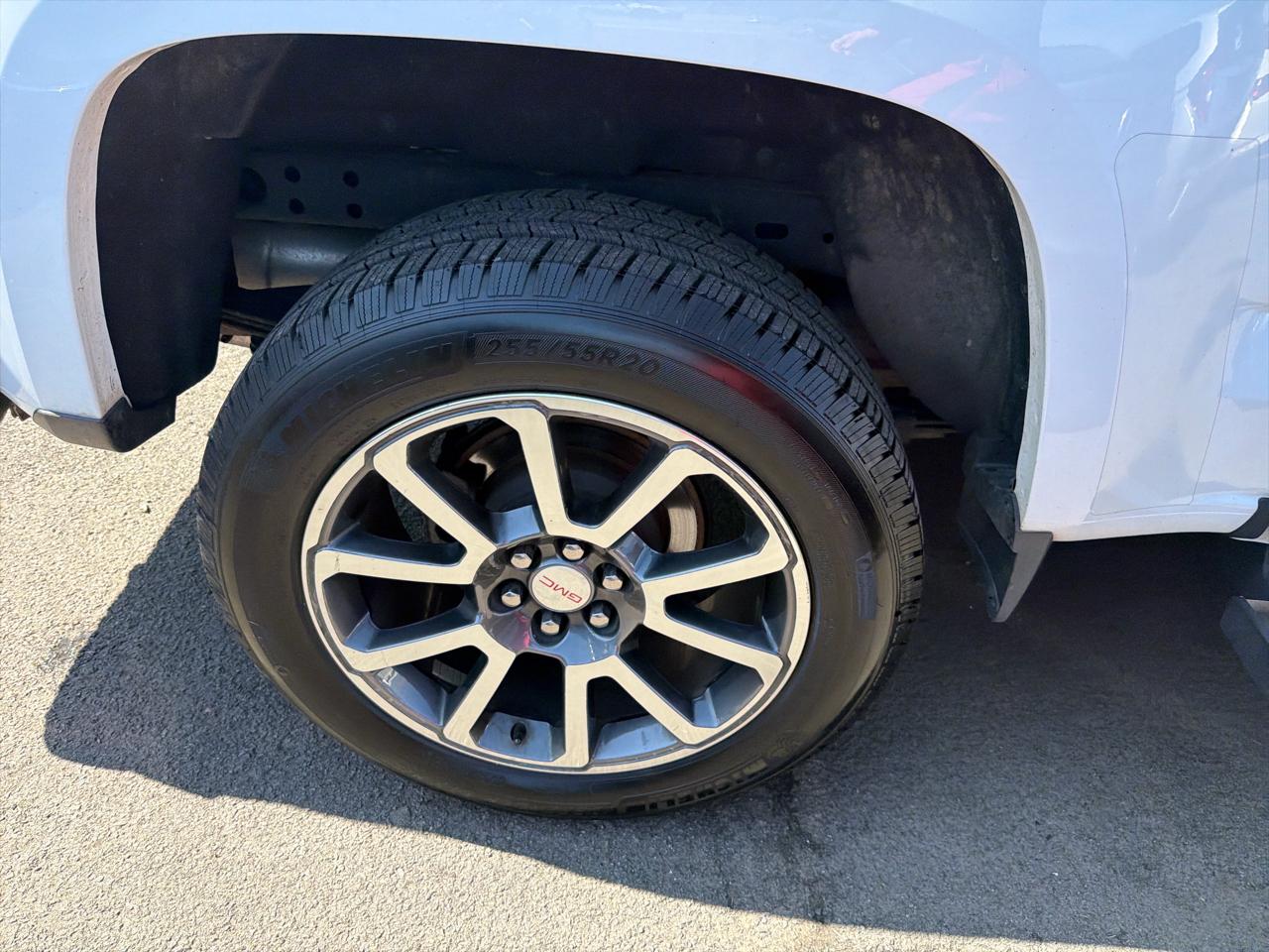 GMC Canyon 4WD Crew Cab 128.3" Denali 2018