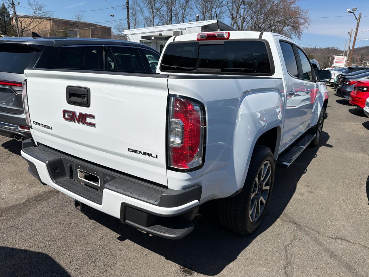 GMC Canyon 4WD Crew Cab 128.3" Denali 2018