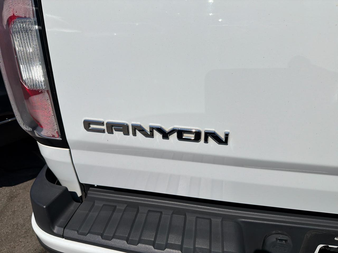 GMC Canyon 4WD Crew Cab 128.3" Denali 2018