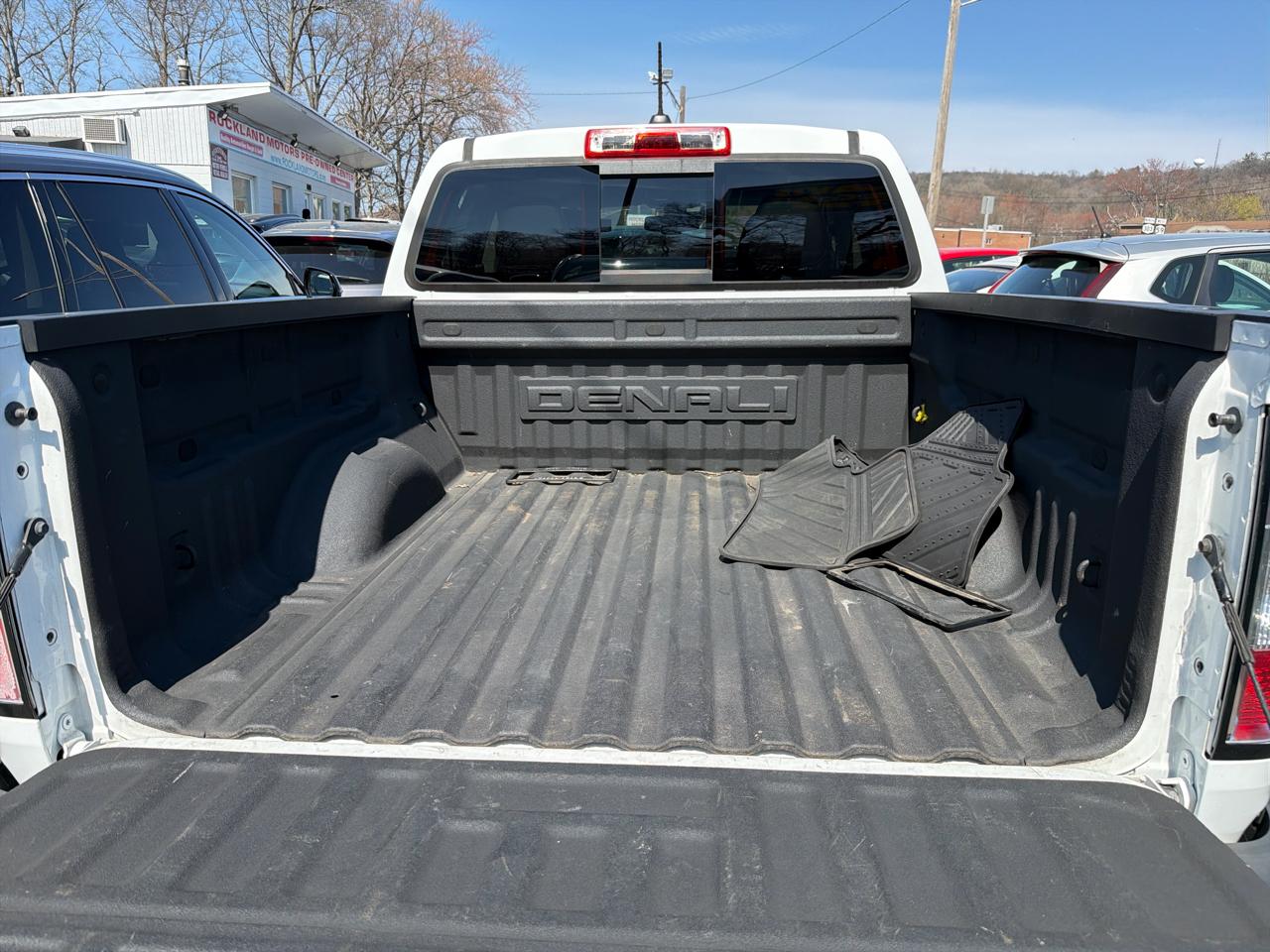 GMC Canyon 4WD Crew Cab 128.3" Denali 2018