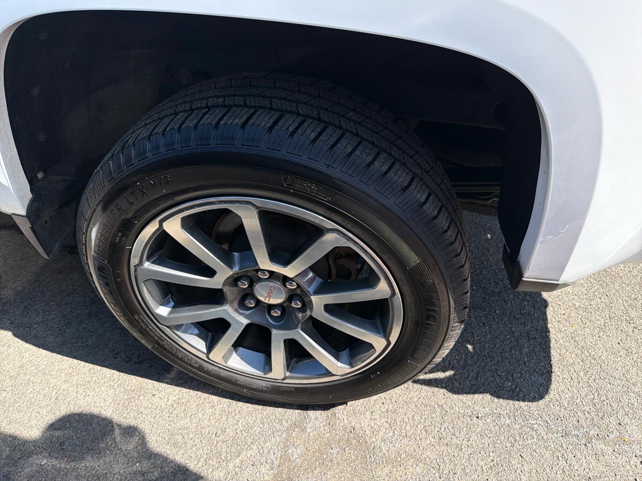 GMC Canyon 4WD Crew Cab 128.3" Denali 2018