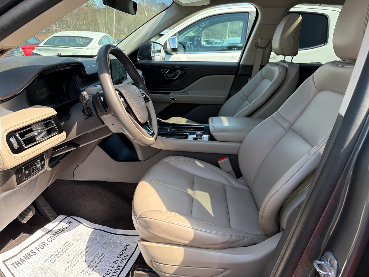 Lincoln Aviator Standard AWD 2023