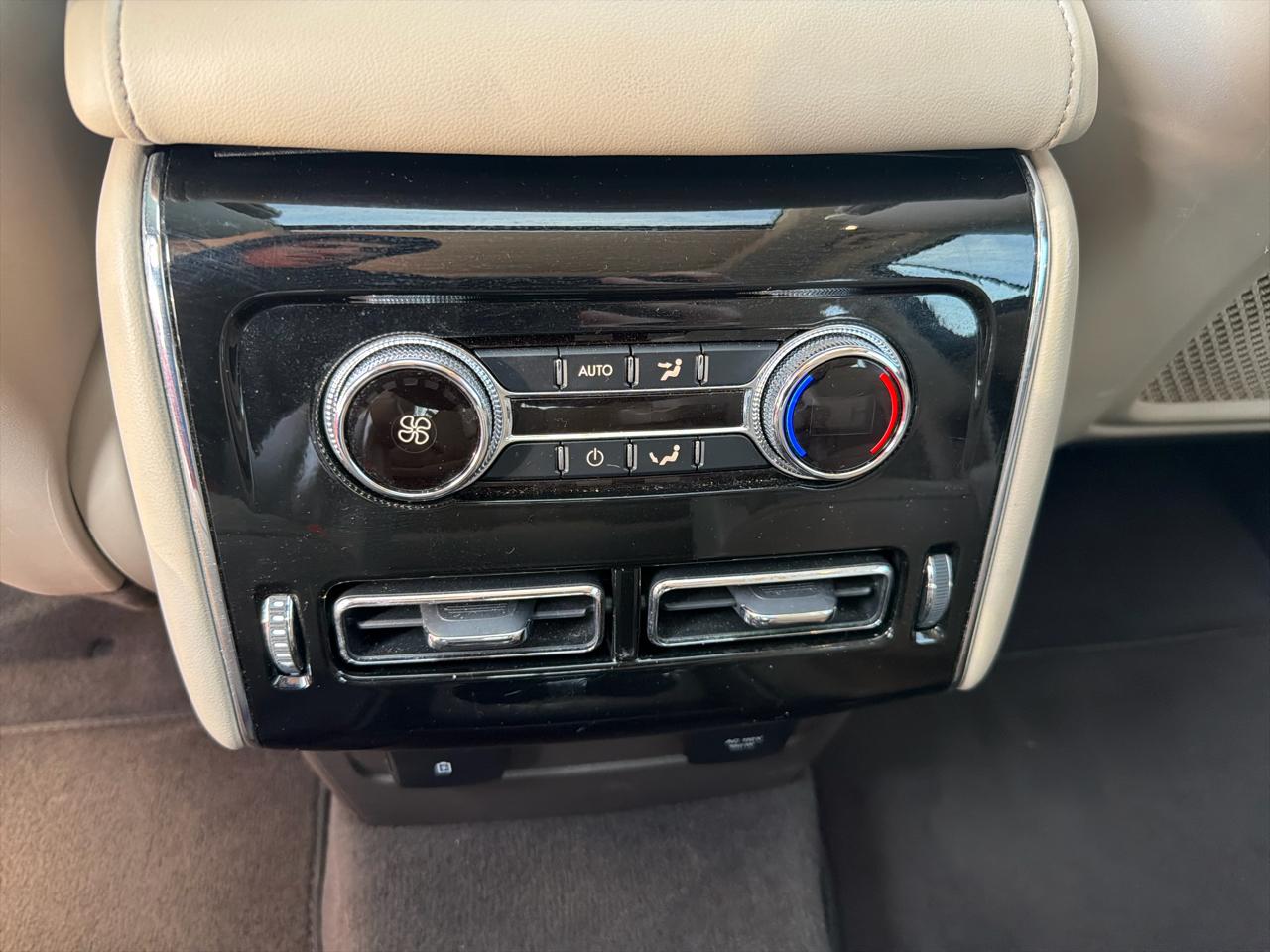 Lincoln Aviator Standard AWD 2023