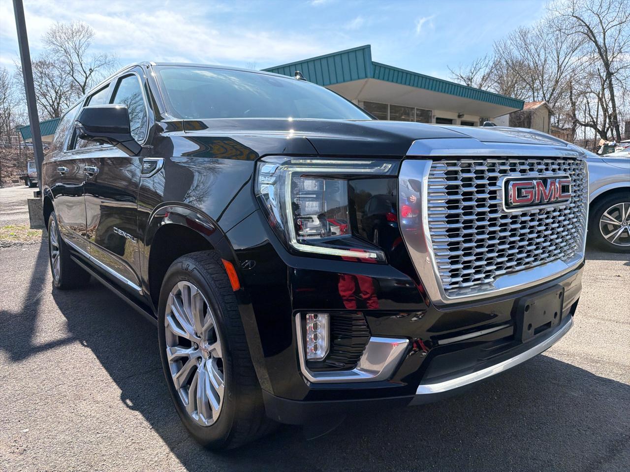 GMC Yukon XL 4WD 4dr Denali 2021