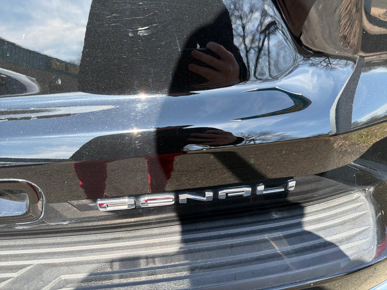 GMC Yukon XL 4WD 4dr Denali 2021