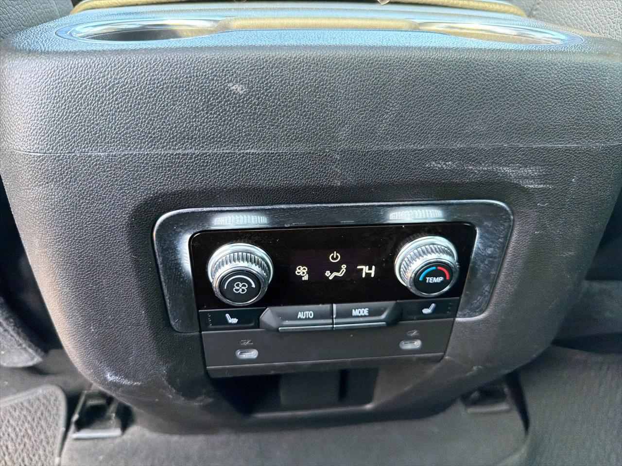 GMC Yukon XL 4WD 4dr Denali 2021