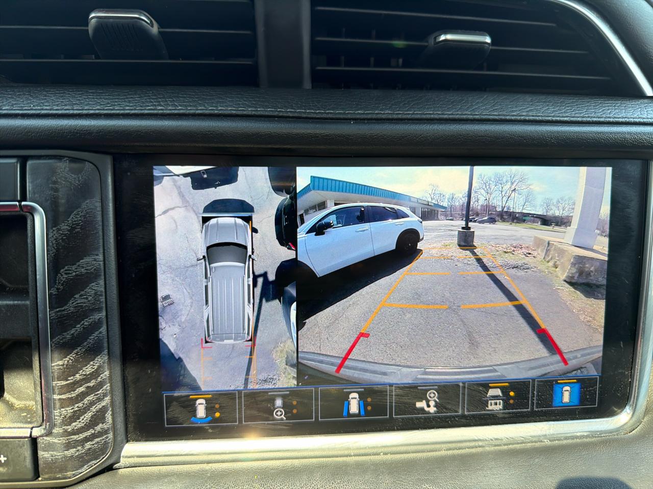 GMC Yukon XL 4WD 4dr Denali 2021